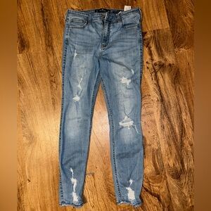 Women’s Hollister jeans; size 7R; high rise crop super skinny